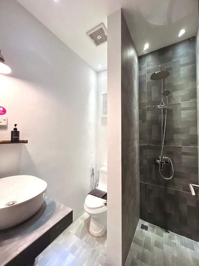 Oxy Suites G-03 At Shop House Meisterstadt Pollux Habibie Batam 外观 照片